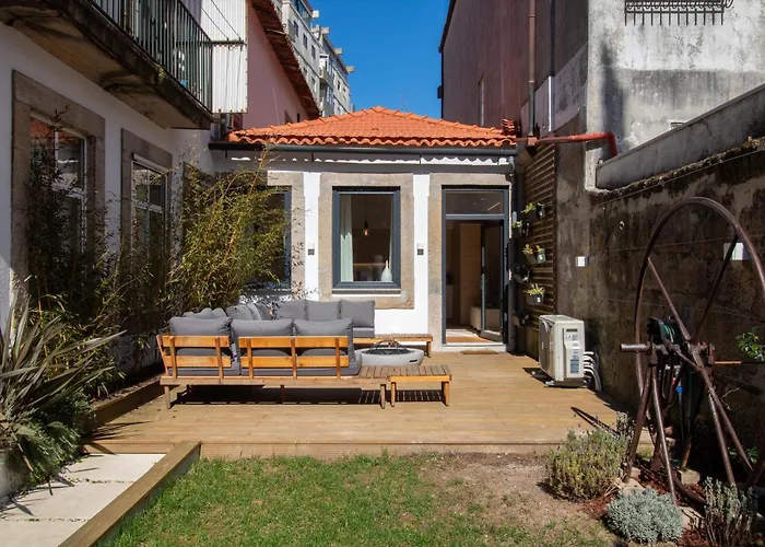 Olive Tree House By Lovelystay Apartman