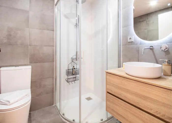 Olive Tree House By Lovelystay