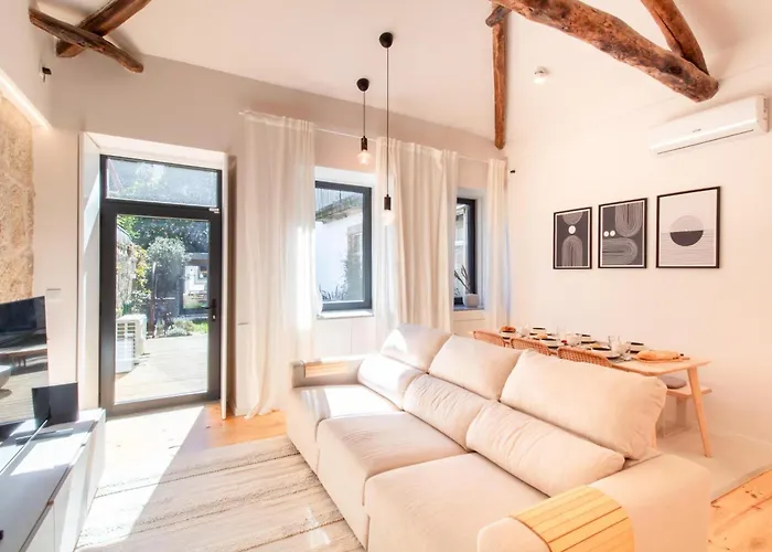 Olive Tree House By Lovelystay Daire Porto