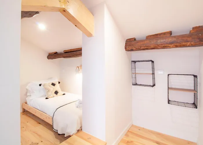 Olive Tree House By Lovelystay Apartamento