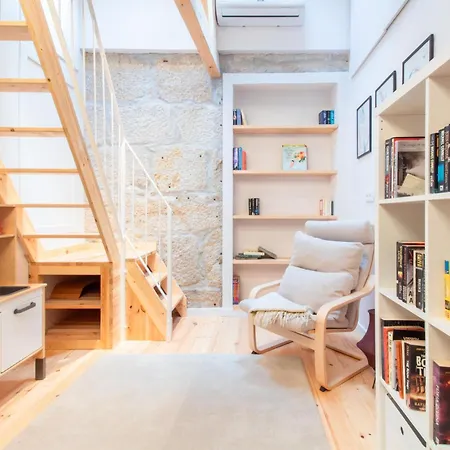 Olive Tree House By Lovelystay