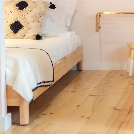 Olive Tree House By Lovelystay