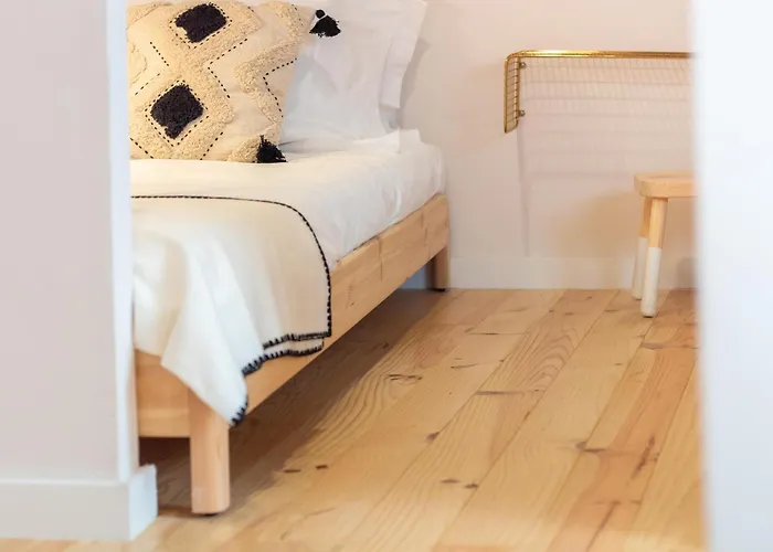 Olive Tree House By Lovelystay